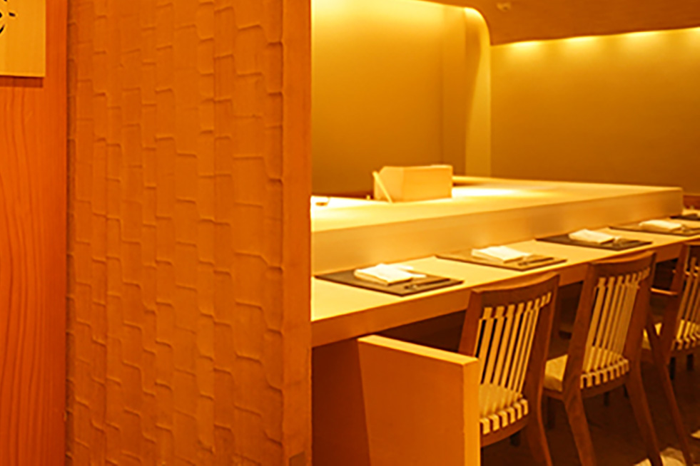 和牛すき焼き そしじ 北新地店の名物すき焼きの盛り付け